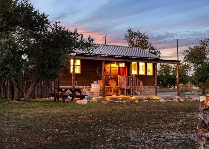 Rockin\' R - Rustic Star Cabin