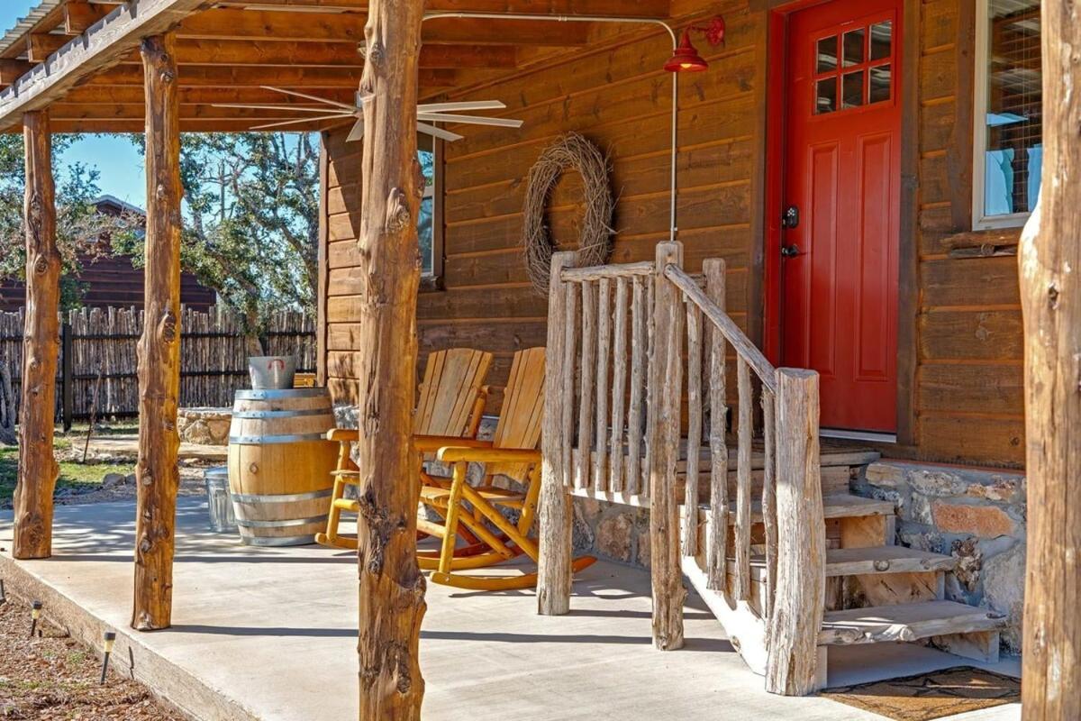 Rockin' R - Rustic Star Fredericksburg